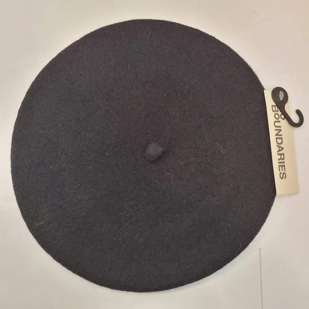No Boundaries Beret Women Black Solid Wool Blend One Size‎ NB253193